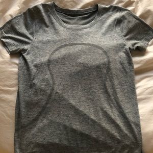 Swiftly tech 2.0 relaxed fit short sleeve